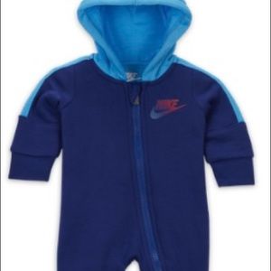 brand new NEWBORN NIKE outfit